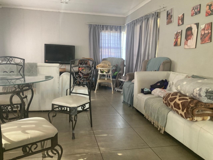 3 Bedroom Property for Sale in Geelhoutpark North West